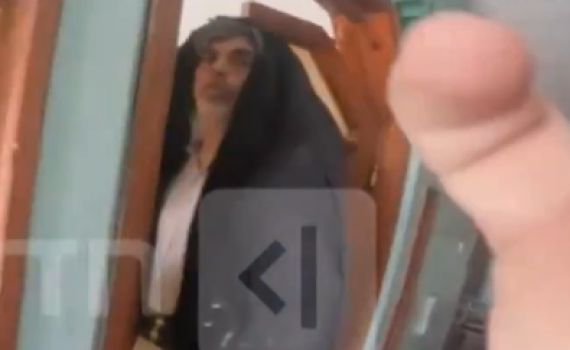 תשוש, עם מקל ועטוף בשמיכה: כך נראה סינוואר בימיו האחרונים