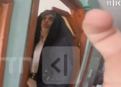 תשוש, עם מקל ועטוף בשמיכה: כך נראה סינוואר בימיו האחרונים