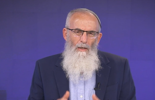 הרב דוד סתיו מתפוצץ: "הם מנסים לשנות את התורה"