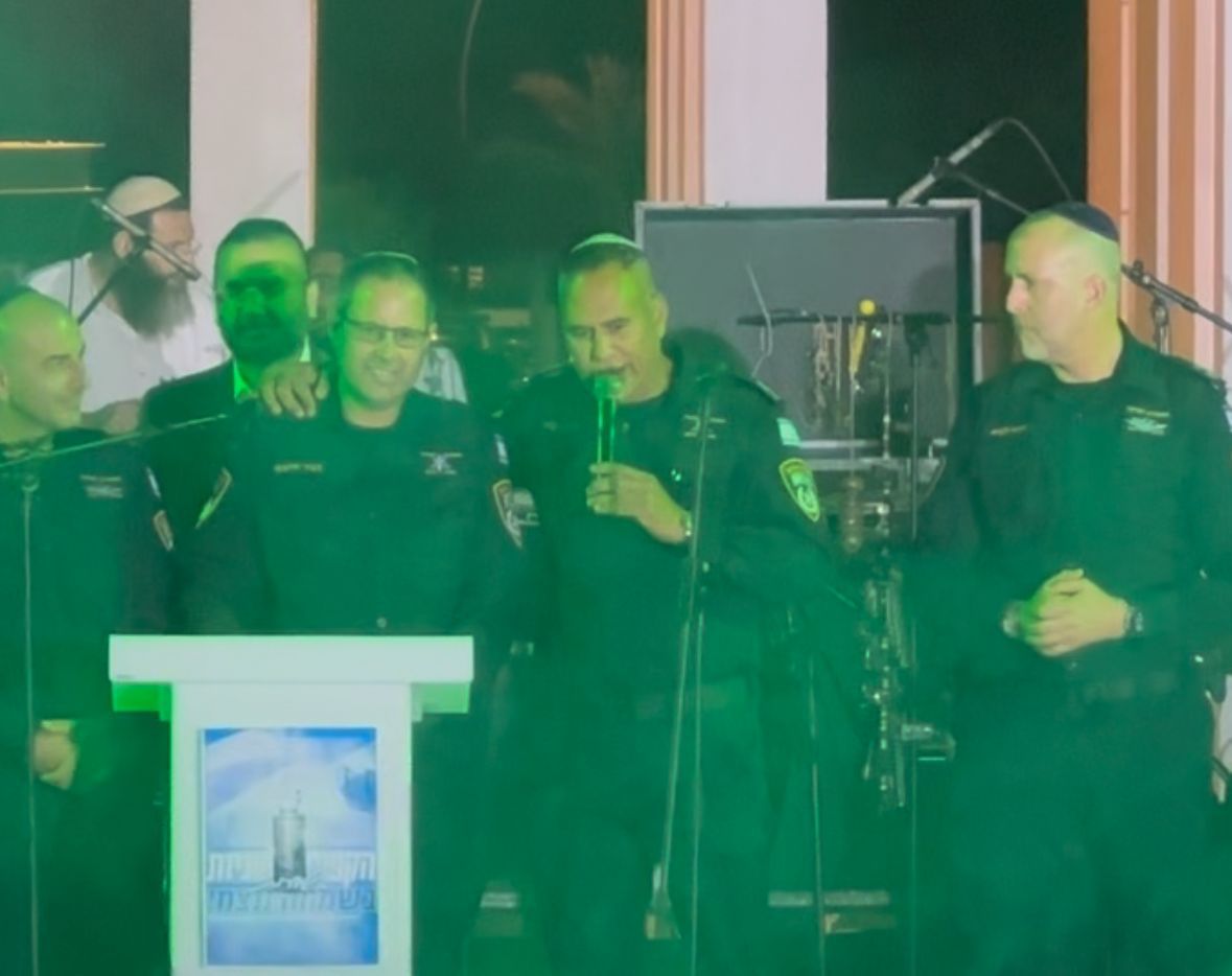 מפקד תחנת שדרות שנפצע והשתקם, אומר 'שמע ישראל'. צפו