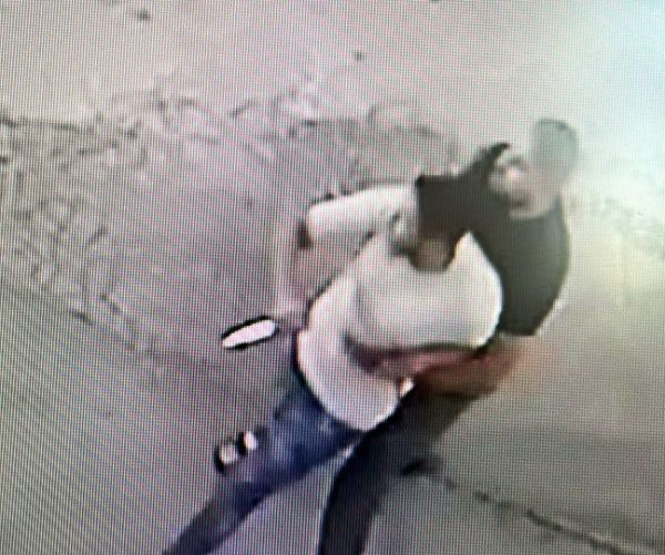 תיעוד מזעזע: ויכוח בכביש התפתח לקטטה המונית ודקירה