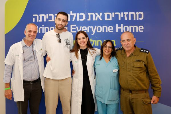 אבינתן אור שוחרר מבית החולים: בשילה מתכוננים לחזרתו הביתה