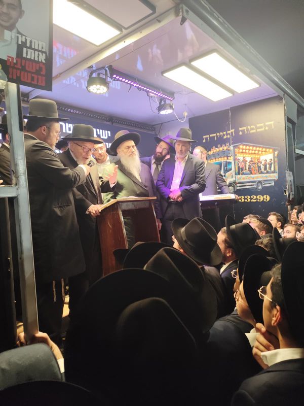 המנהיג החרדי איים: "אם לא תהיה ברירה כל הציבור יצטרף". צפו