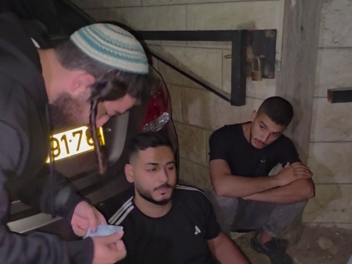 לא קורה בכל יום: חבר הכנסת תפס שב"חים ועיכב אותם בעצמו. צפו