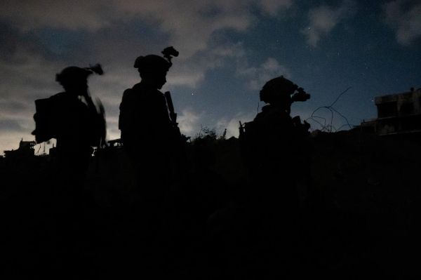 צה"ל פתח במבצע קרקעי נרחב בלב עזה