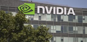 לראשונה בעולם: אנבידיה שווה 5,000,000,000,000 דולר