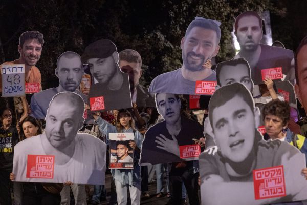 היום השני לשיחות במצרים: חמאס מציב תנאי חדש