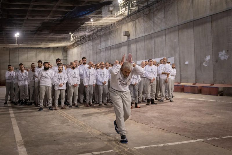 תחקיר בריטי חושף: החיים החדשים של המחבלים ששוחררו בעסקה