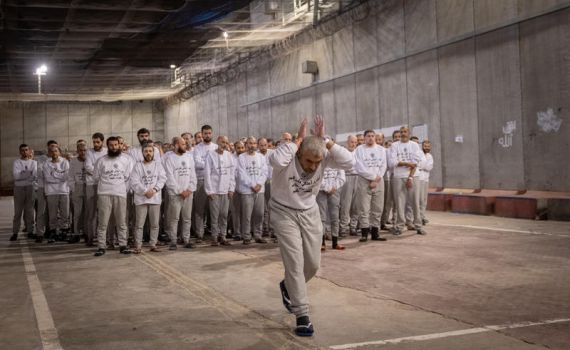 תחקיר בריטי חושף: החיים החדשים של המחבלים ששוחררו בעסקה