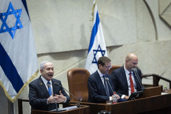 נתניהו בלב הסערה: "נשיא העליון הוא יצחק עמית, אבל"