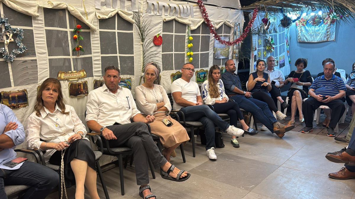 וולדיגר: ״אנחנו בפוליטיקה למרות הכיסא, לא בגללו״