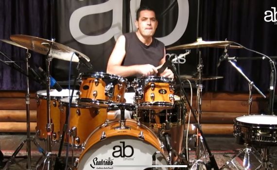 אבל במגדל העמק: המתופף הענק אשר פדי הלך לעולמו בגיל 55