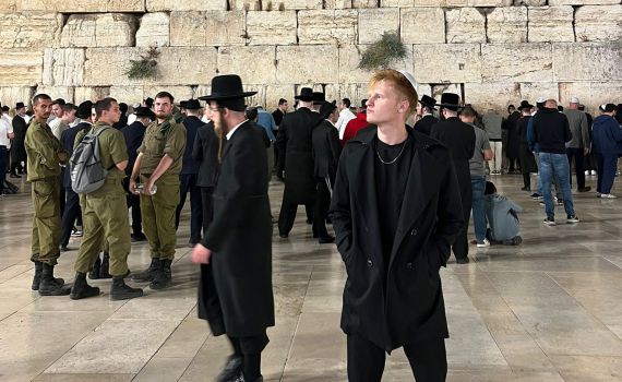 "חיפשתי מקום לברוח אליו": אור עמרמי ברוקמן בשיר אישי במיוחד