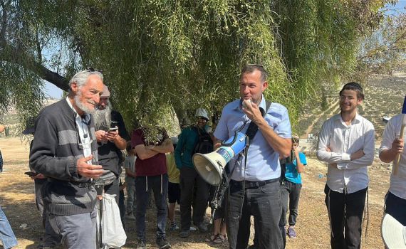 "לא רחוק היום שנחזור לכאן בצורה מלאה"