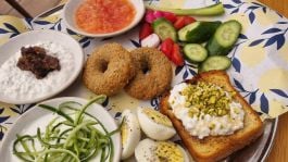 ניסינו את הטרנד החדש במסעדות: קוטג' בכל מנה