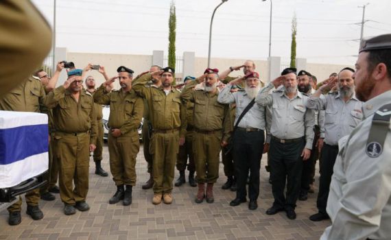 תמונת היום: הרבצ"ר מצדיע להדר גולדין הי"ד