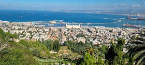 חיפה מלמעלה ועד הים: טיול קסום של נוף, בוטניקה והדר