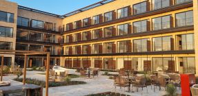 גורדוניה זכרון יעקב: מלון חדש חונך את הבריכה הארוכה בארץ