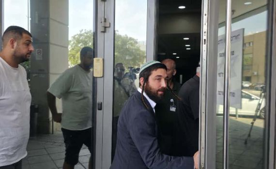 סוכות בכניסה לחקירה בפרשת שדה תימן: "לא אענה על שאלות"