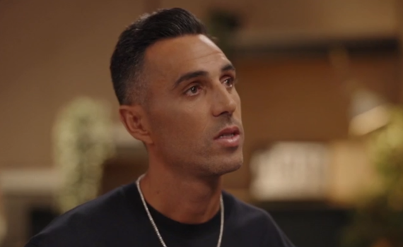 "לא שופט אותו": ערן זהבי על אביו שנטש אותו. צפו