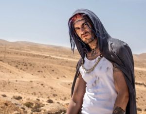 אחרי 5 שנים: הקאמבק של הראפר שברח מהכלא