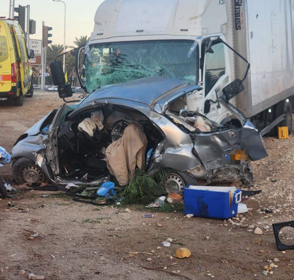 גבר ואישה נהרגו בתאונת דרכים קטלנית בצומת אלמוג