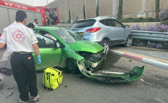 6 פצועים בתאונה קשה בכביש 444; שיבושי תנועה במקום