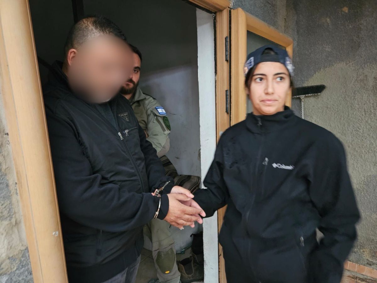 עקצו את ביטוח לאומי במילונים: עורך דין ושני חשודים נעצרו