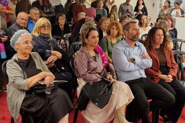 מתנחלים דתיים וקיבוצניקים חילונים יוצרים יחד: "גילינו דמיון"