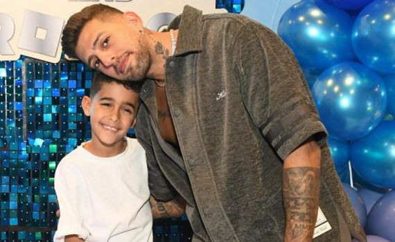 "מרגש עד דמעות": הברכה של בן אל לבנו והתגובה של אורטל עמר