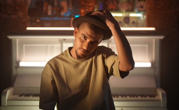 מנער בסיכון למוזיקאי נשמה: סיפורו של רפא'