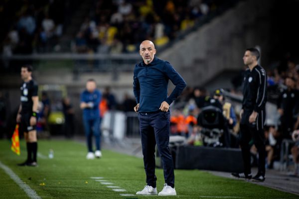 דיווח: ז'ראקו לאזטיץ' שוקל להגיש התפטרות: "הקו האדום נחצה"