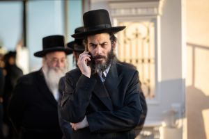 פרקליט המדינה נגד בבצ׳יק: האיש החזק ביהדות התורה יעמוד לדין?