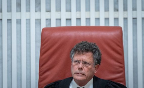 בג"צ מקפיא את מינוי השופט בן חמו לחוקר בפרשת הפצ"רית