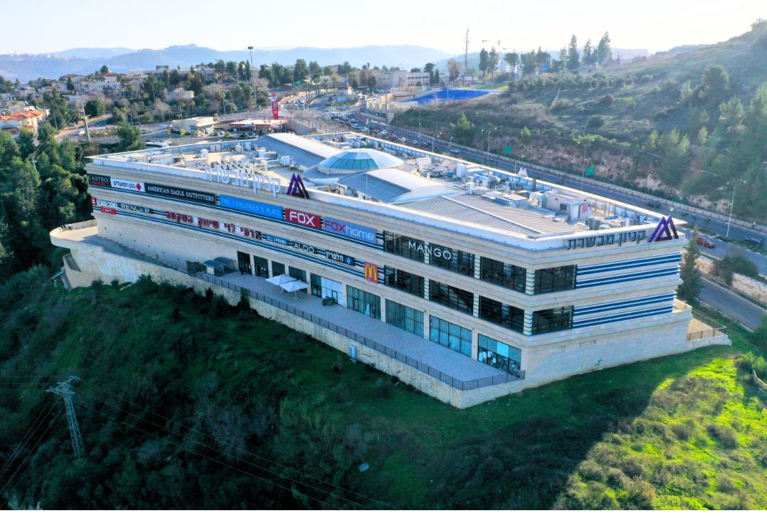 קניון מבשרת | חוויה על הדרך שלא מרגישה “על הדרך”