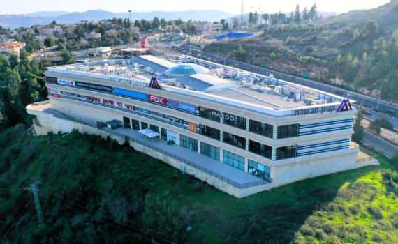 קניון מבשרת | חוויה על הדרך שלא מרגישה “על הדרך”