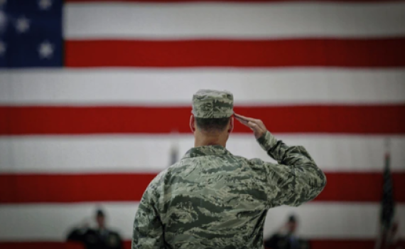 צעק "אללה אכבר": זה המהגר שרצח חיילים בארצות הברית