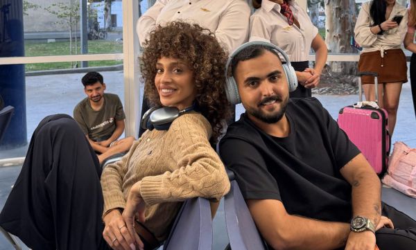 לא חיקוי: אושר כהן ועדן פינס הגיעו לארץ נהדרת