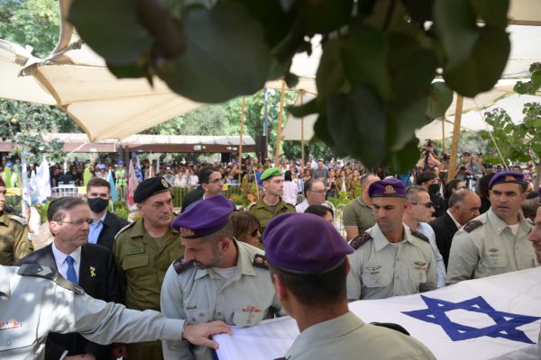אל"מ אסף חממי מובא למנוחות: "תדע שהותרת אחריך מורשת"