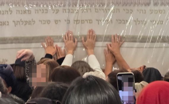 100 נשים שחולצו מקשרים עם מוסלמים הגיעו להילולה בקבר רחל