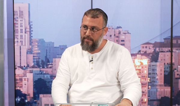 "תיקנו בתים תחת אש": איתי בירמן באולפן סרוגים