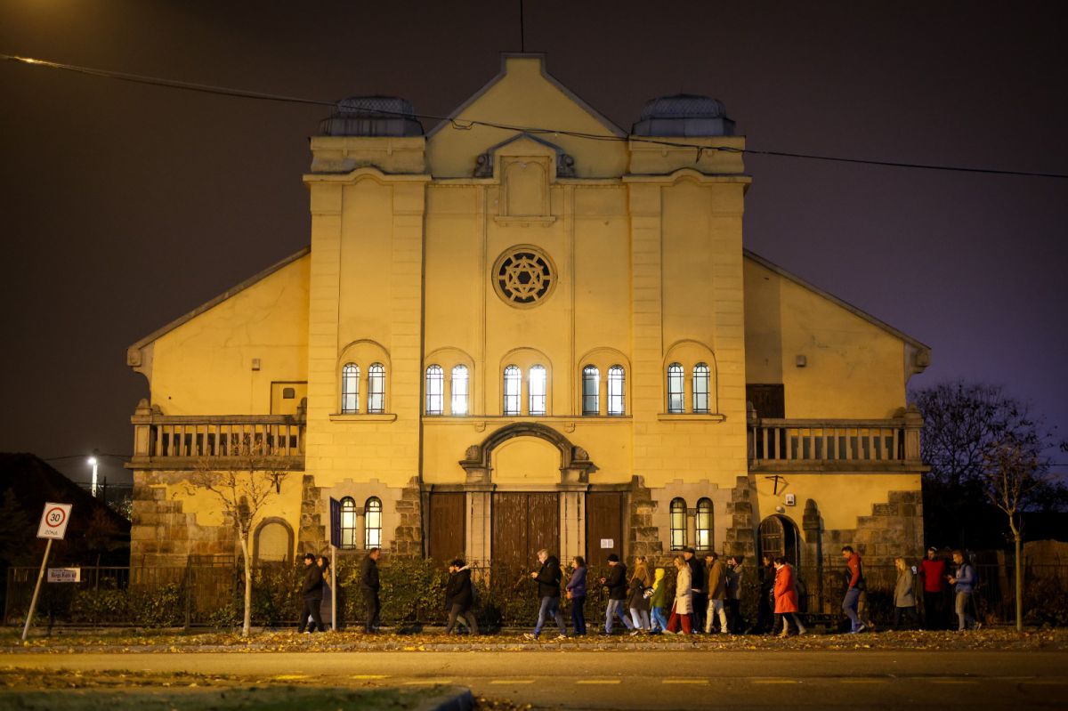לבקשת רה"מ: ממשלת הונגריה השיבה בית כנסת עתיק לידי היהודים