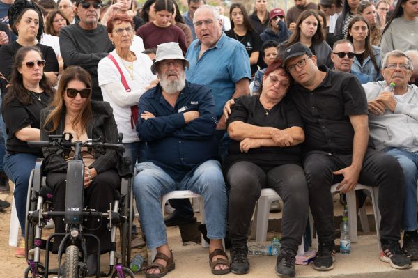 בארי נפרדת מדרור אור: בני משפחתו ספדו "נמשיך לחיות ולהתגעגע"