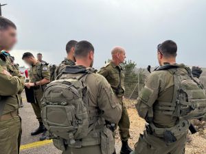 מפקד פיקוד צפון מבטיח: "צה״ל ימשיך לעמוד כחוצץ"