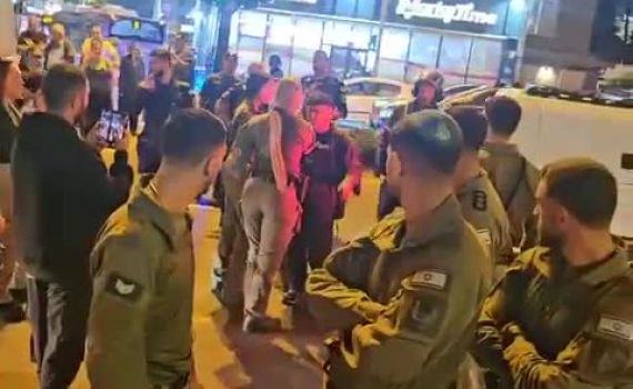 עשרות מפגינים בדרום תל אביב: שפי פז ודורון אברהמי נעצרו