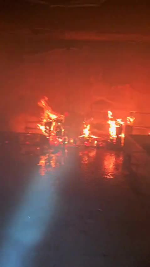 חשד להצתות: 9 שריפות בבנייני מגורים בבאר שבע