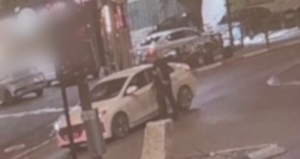 האלימות בכבישים: שני אחים דקרו אדם בגלל שצפר להם. צפו