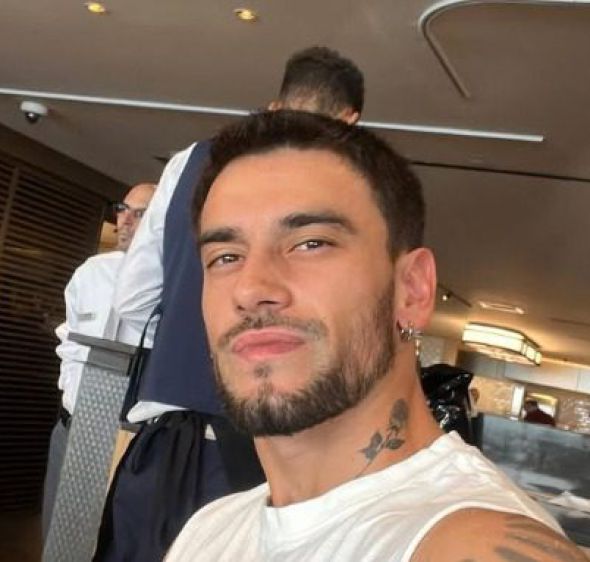 כוכב הטלנובלות הספרדי נחת הבוקר בישראל: זאת הסיבה