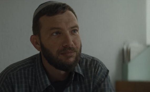 מה מברכים על סושי? עוז זהבי דתי בפרק החדש של "נוטוק" | צפו