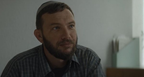 מה מברכים על סושי? עוז זהבי דתי בפרק החדש של "נוטוק" | צפו